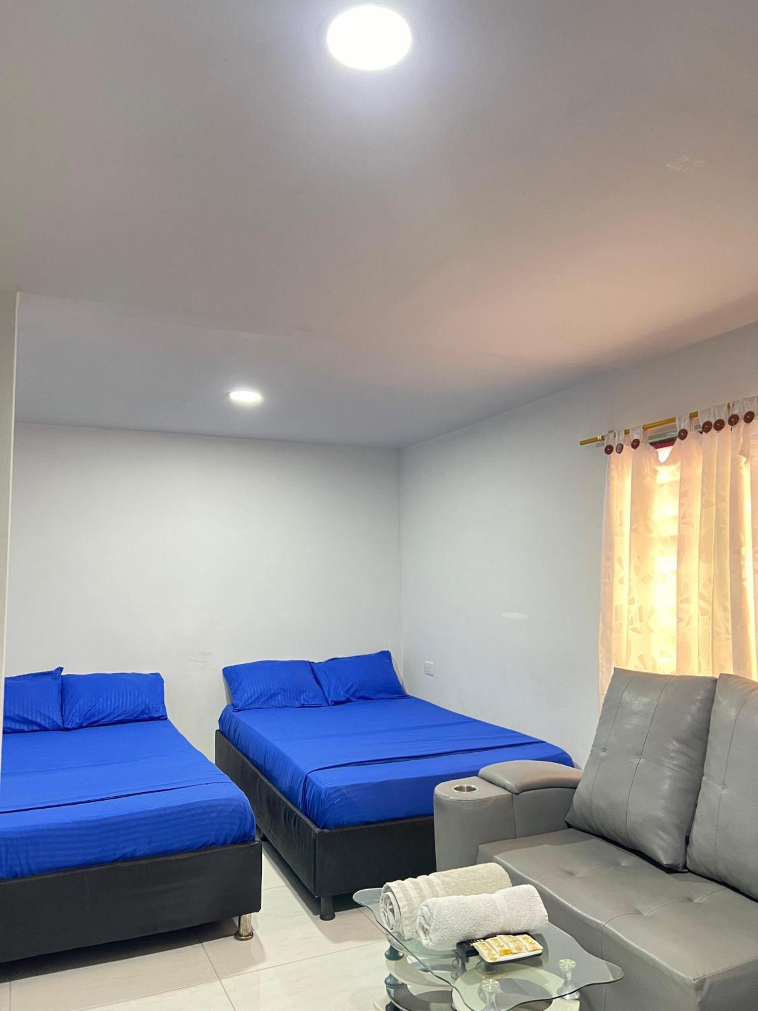 Hotel 7 Кукута Экстерьер фото